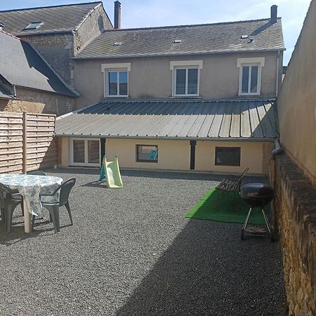 Appart 5 Personnes Noyen-sur-Sarthe Экстерьер фото